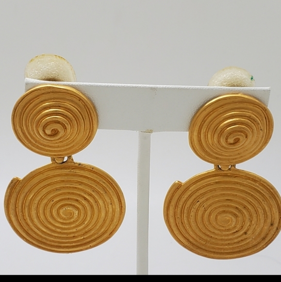 Vintage Maxine Denker Signed Rare Door Knocker Earrings - Picture 7 of 8